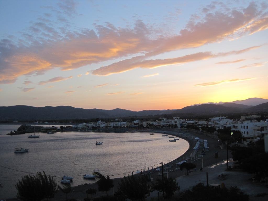 Next To Haraki Beach , Taverns Bars & 10 To Lindos Eksteriør billede